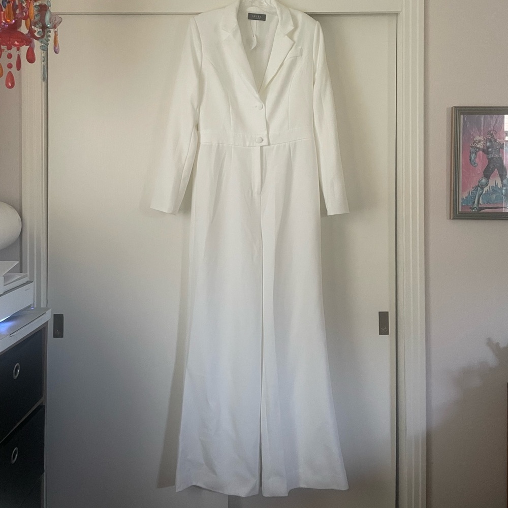 hot damn giddy up! sassy white jumpsuit with stretch! - Picture 3 of 6